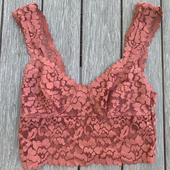 Set of 3 Free People Lace Crop Tops - Picture 3 of 3